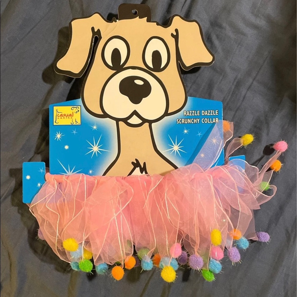 Razzle dazzle pink scrunchy collar